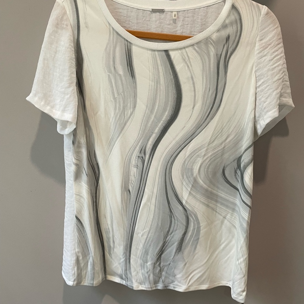 Elie Tahari short sleeve blouse